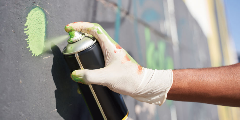 disposable-spray-can